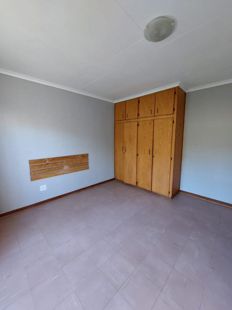 To Let 3 Bedroom Property for Rent in Dana Bay Western Cape